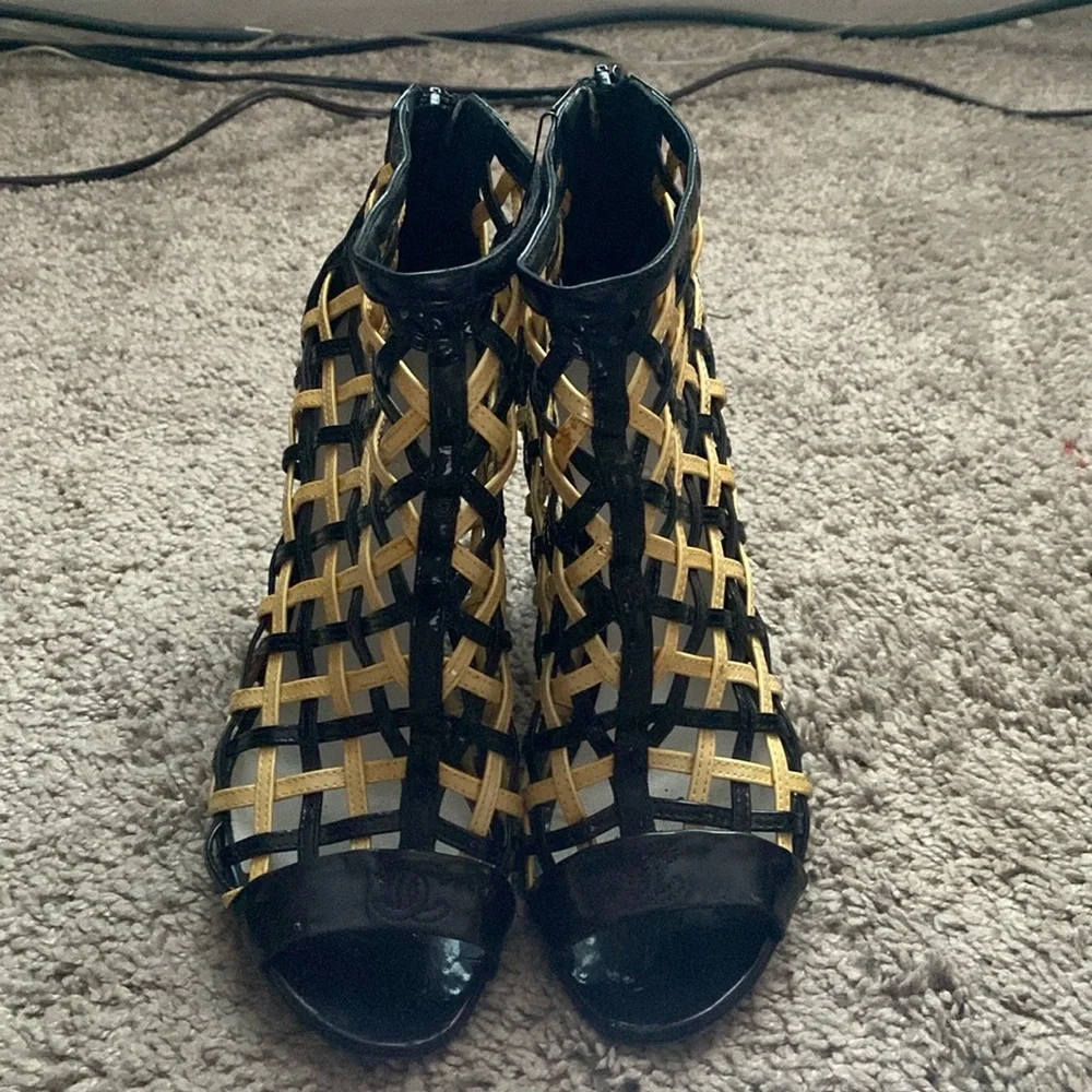 Authentic Chanel woven Cage open toe Bootie’s size 38.5 (8US) - Picture 1 of 17